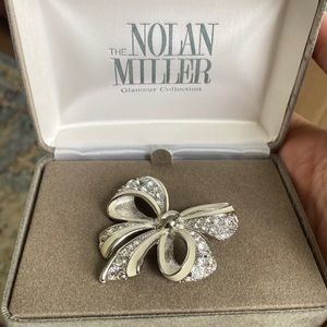 Brand new never worn Nolan Miller brooch